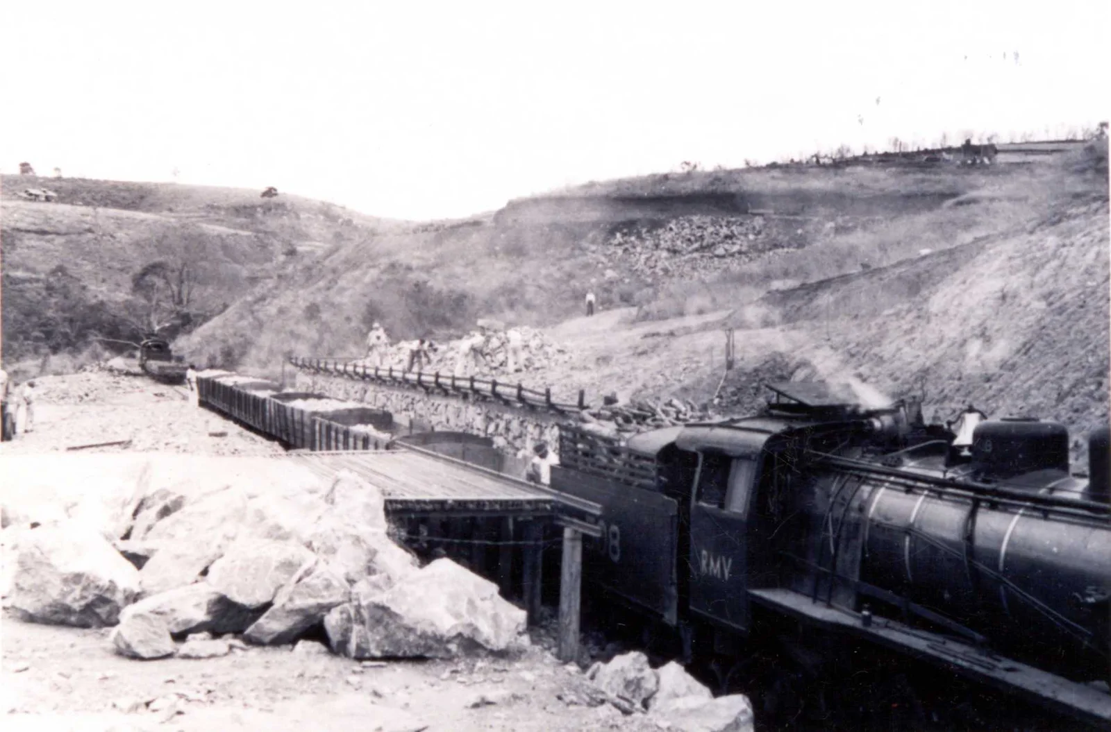 Fotografia histórica de Volta Redonda em identificação