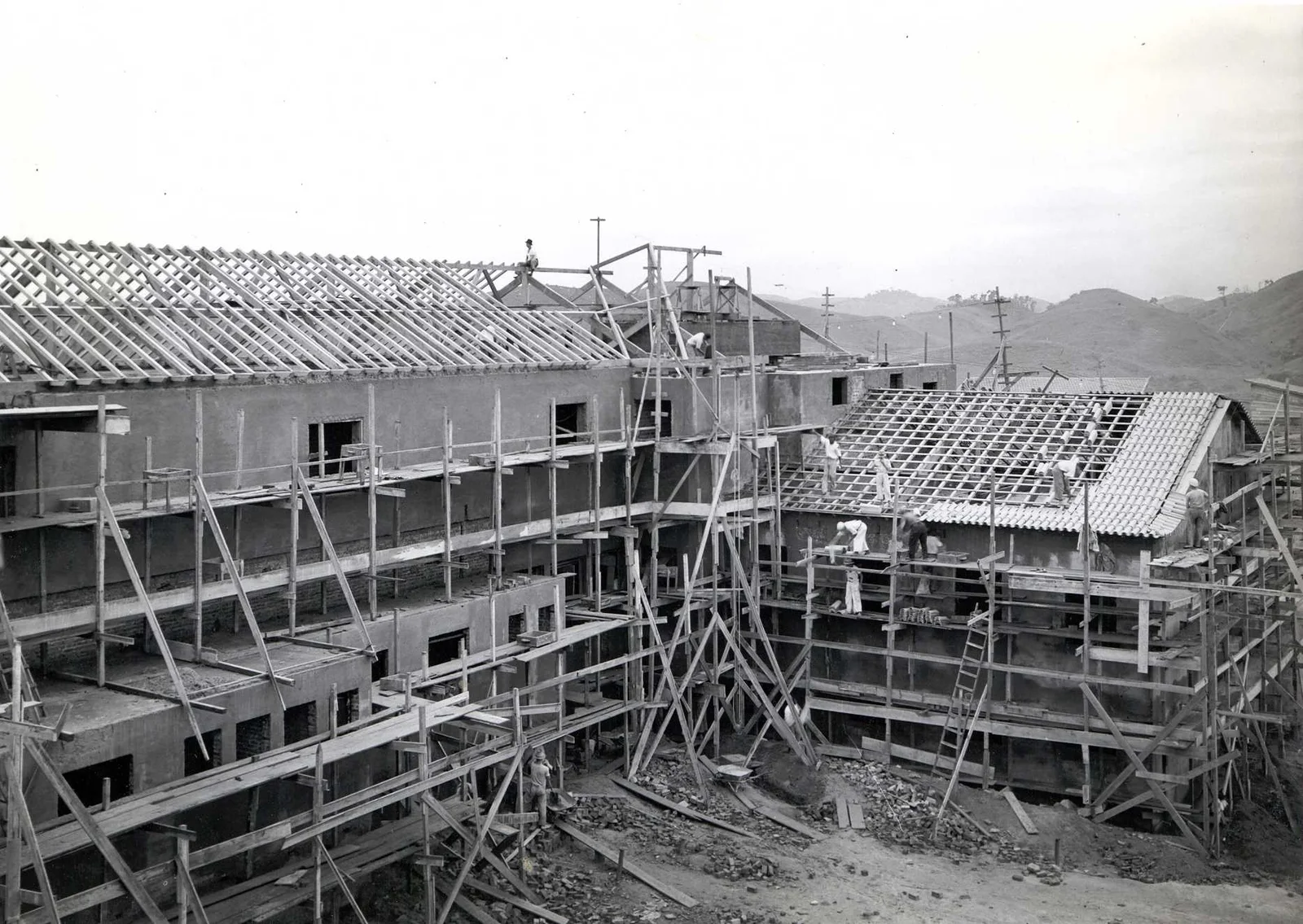 Fotografia histórica de Volta Redonda em identificação