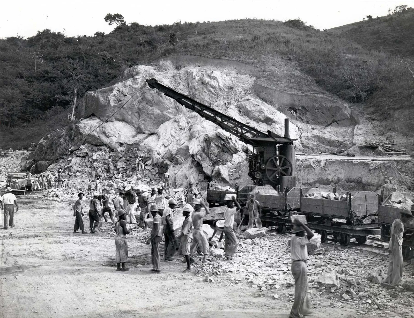 Fotografia histórica de Volta Redonda em identificação
