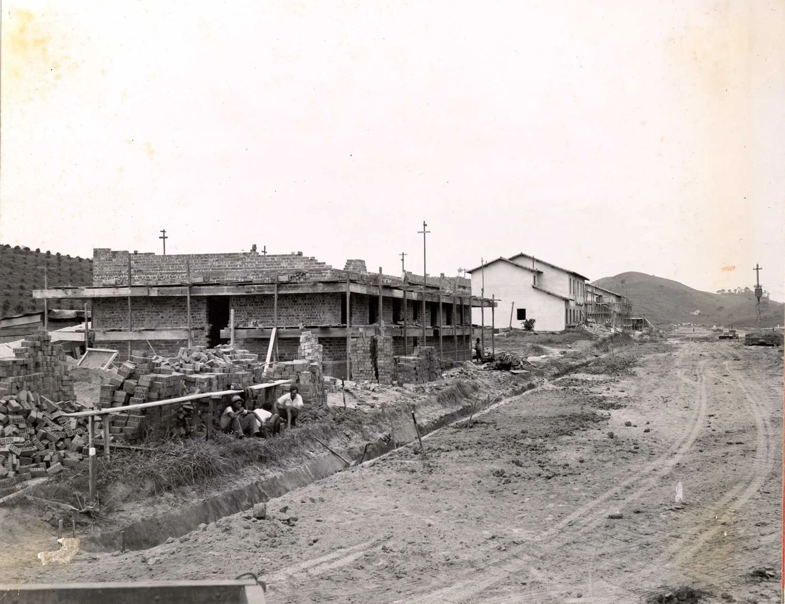 Fotografia histórica de Volta Redonda em identificação