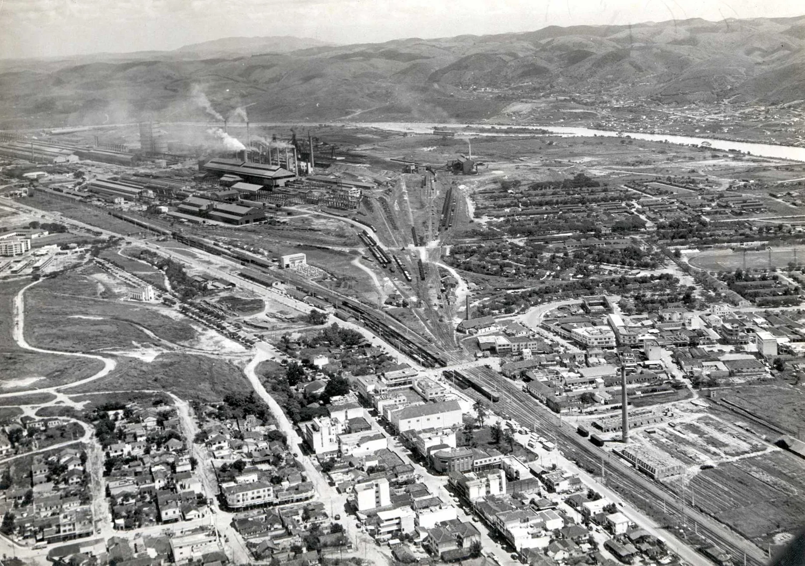 Fotografia histórica de Volta Redonda em identificação