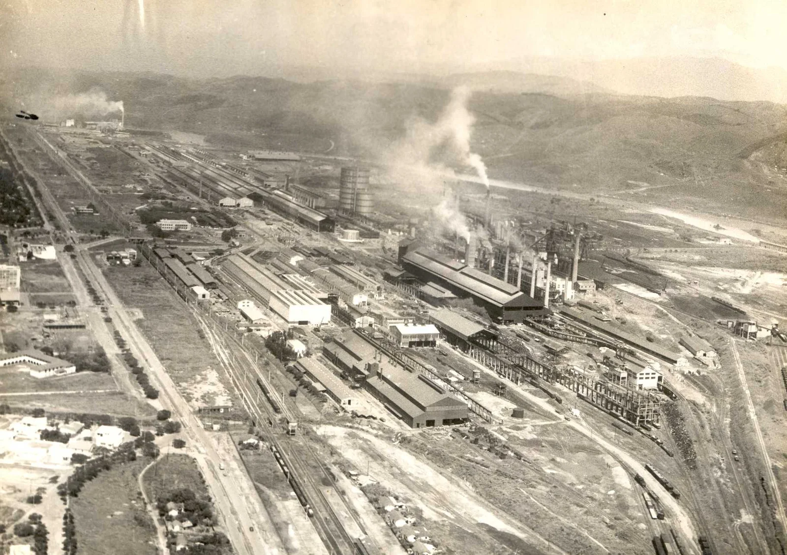 Fotografia histórica de Volta Redonda em identificação