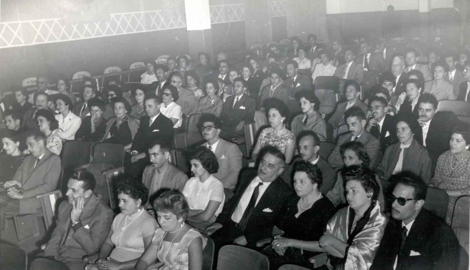Fotografia histórica de Volta Redonda em identificação