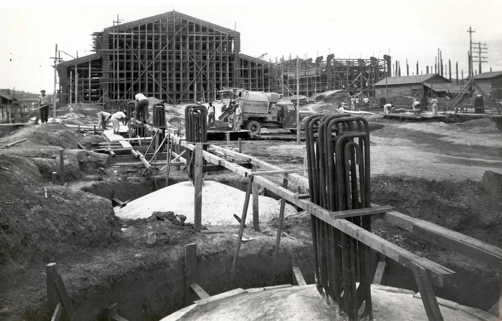 Fotografia histórica de Volta Redonda em identificação