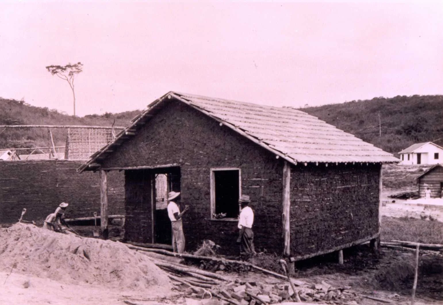 Fotografia histórica de Volta Redonda em identificação