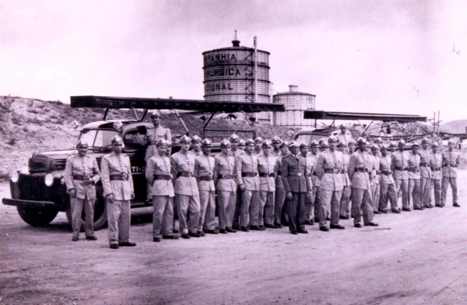 Fotografia histórica de Volta Redonda em identificação