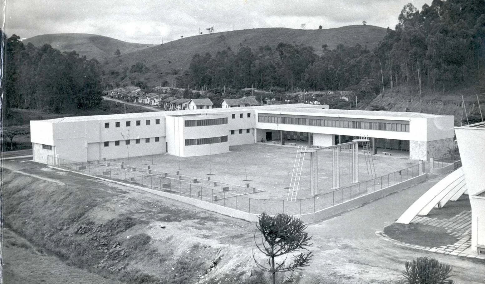 Fotografia histórica de Volta Redonda em identificação