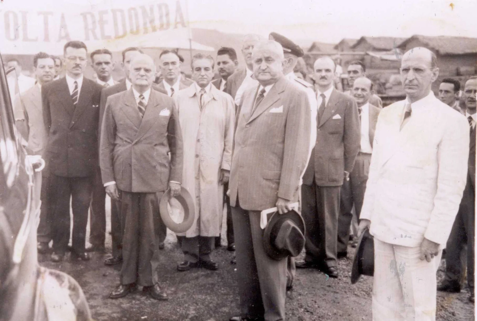 Fotografia histórica de Volta Redonda em identificação