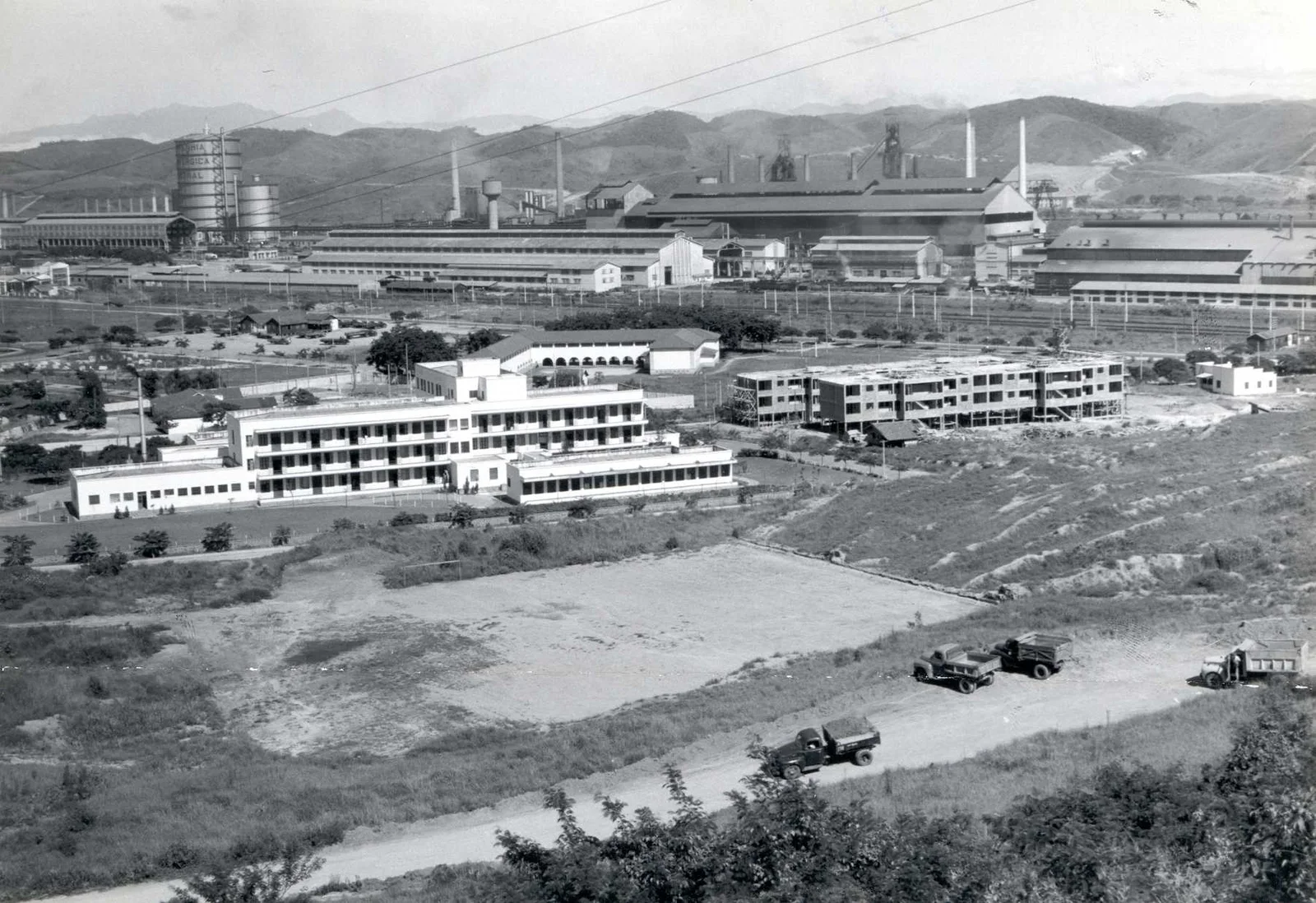 Fotografia histórica de Volta Redonda em identificação