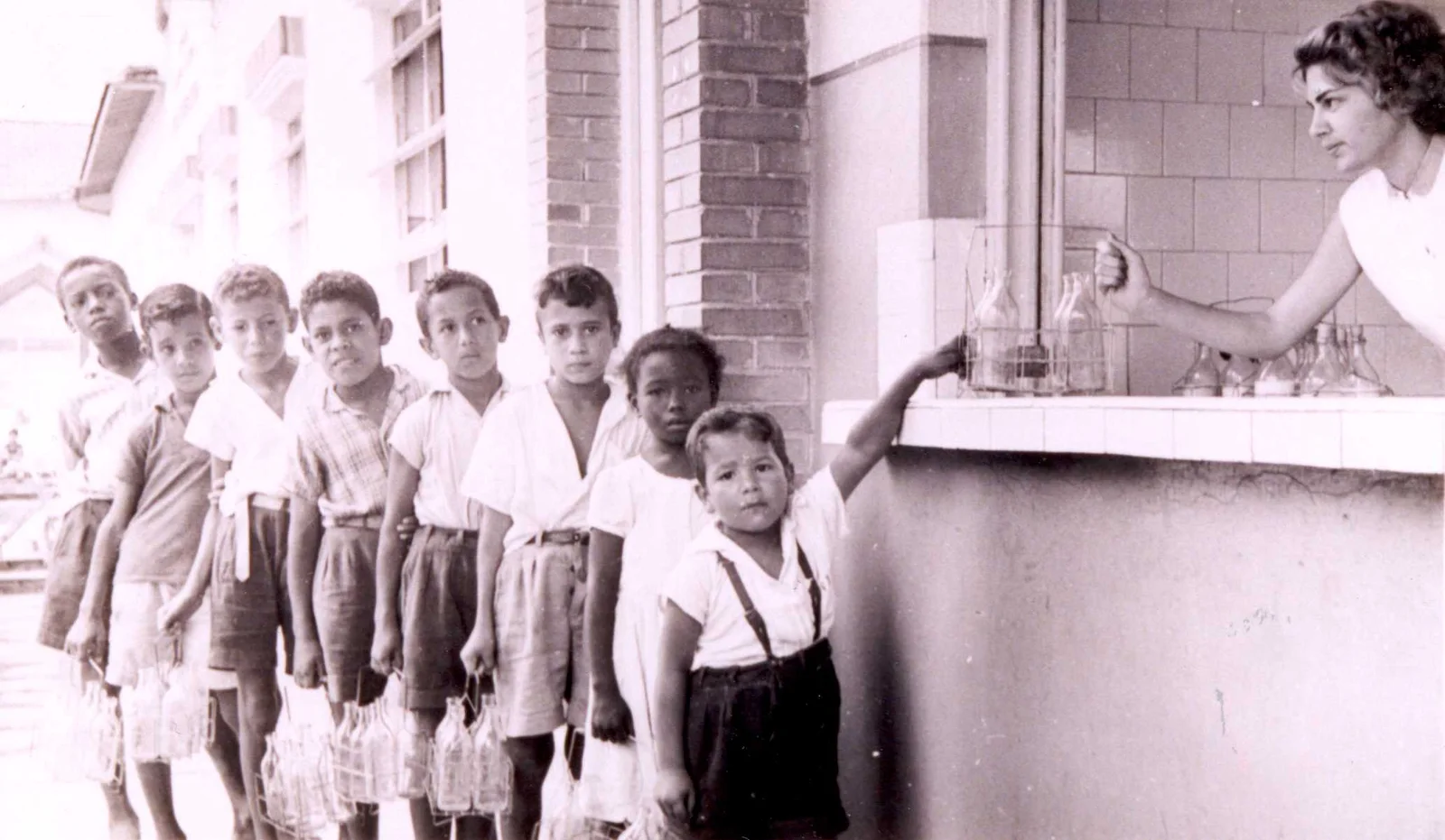 Fotografia histórica de Volta Redonda em identificação