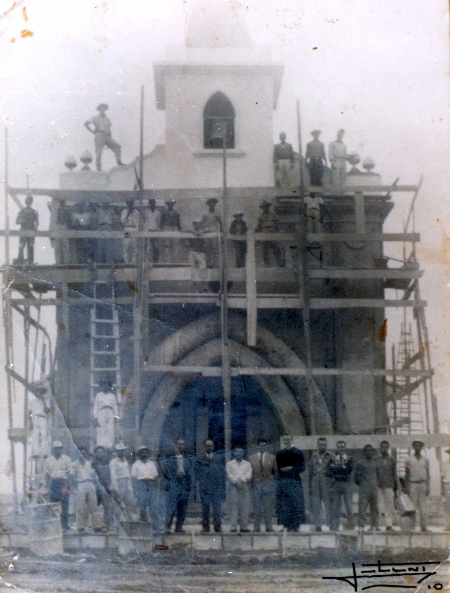 Fotografia histórica de Volta Redonda em identificação