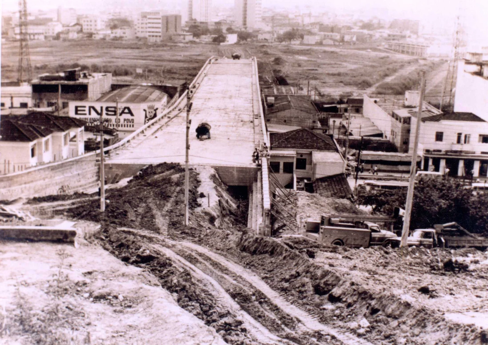 Fotografia histórica de Volta Redonda em identificação