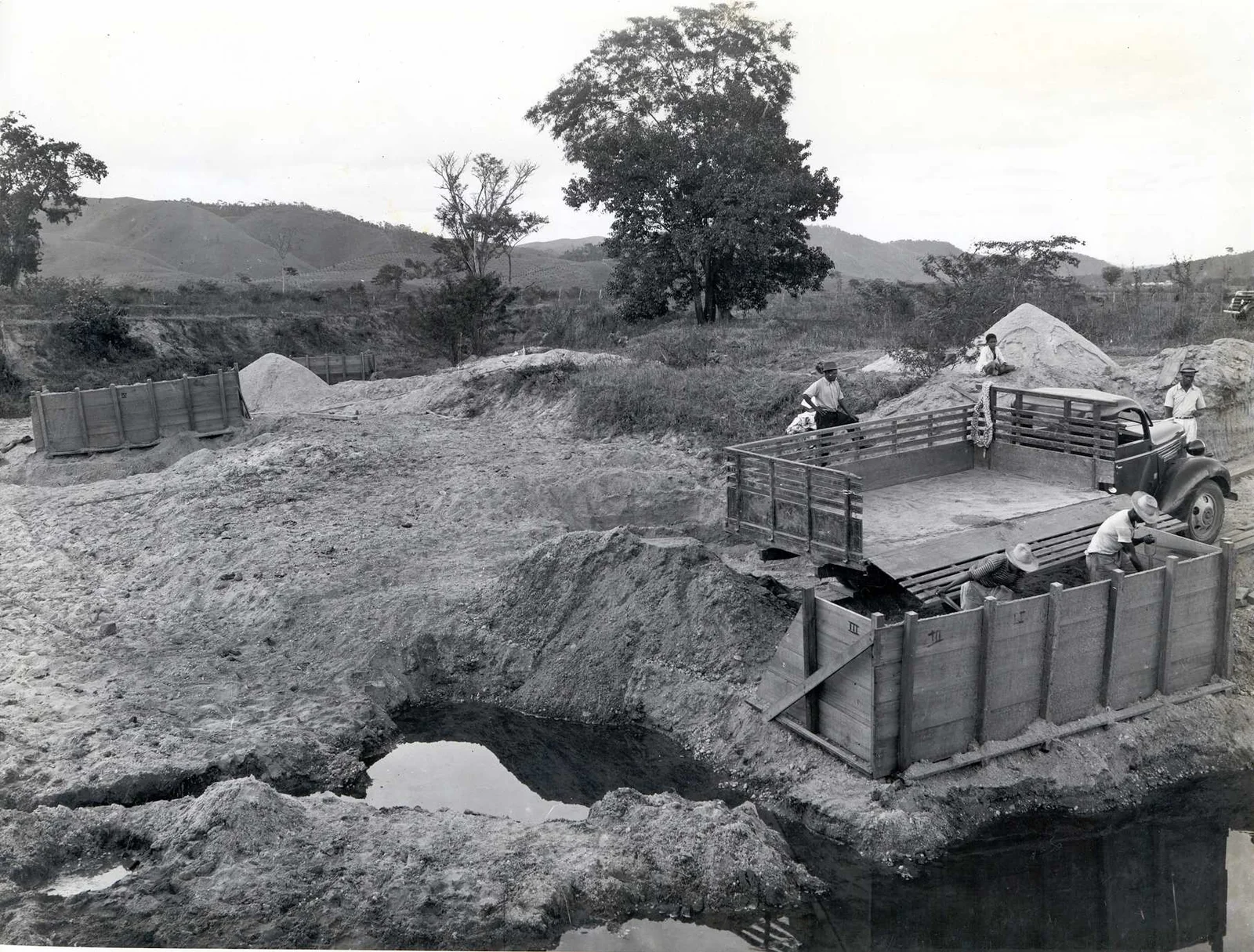 Fotografia histórica de Volta Redonda em identificação
