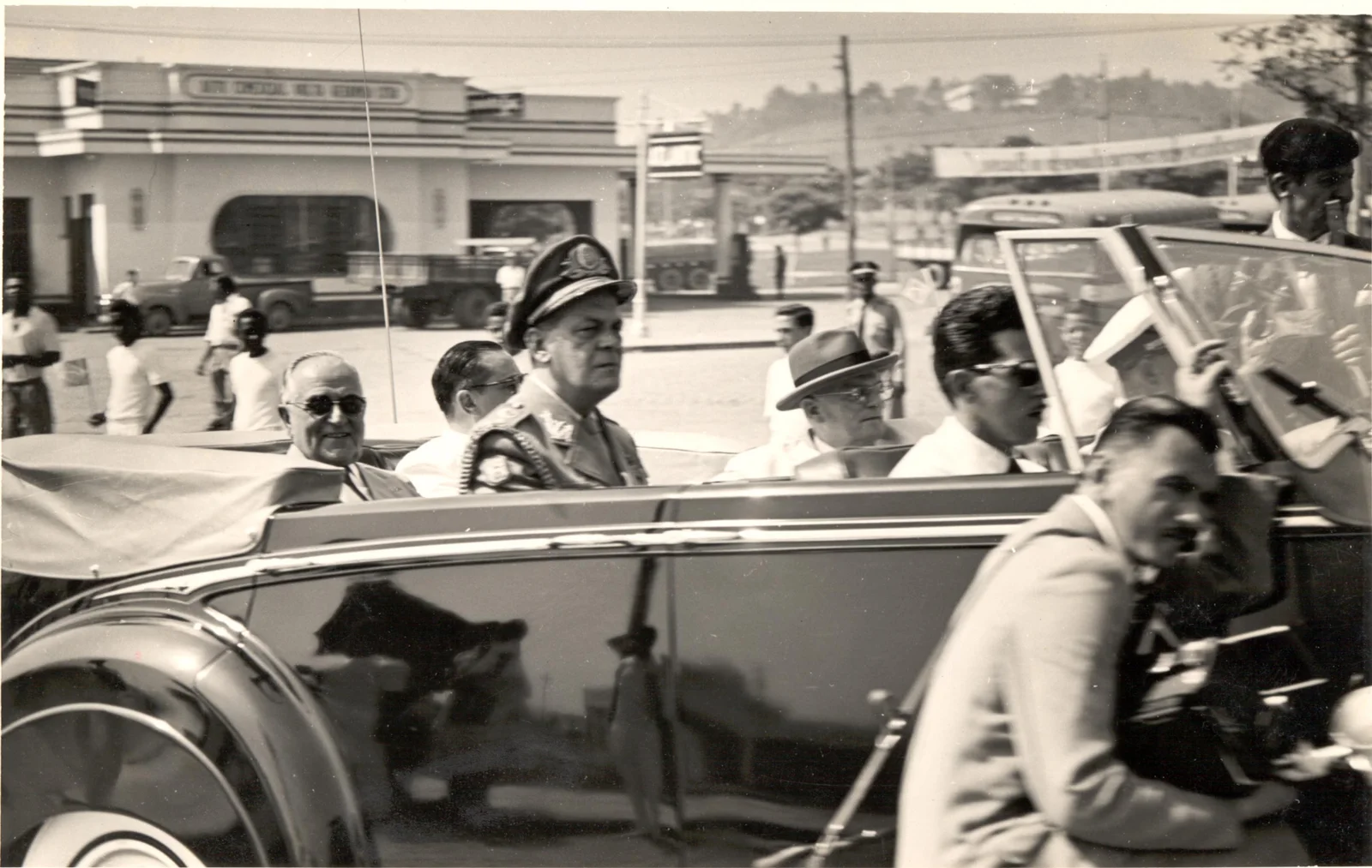 Fotografia histórica de Volta Redonda em identificação