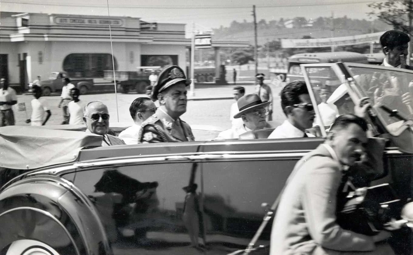 Fotografia histórica de Volta Redonda em identificação