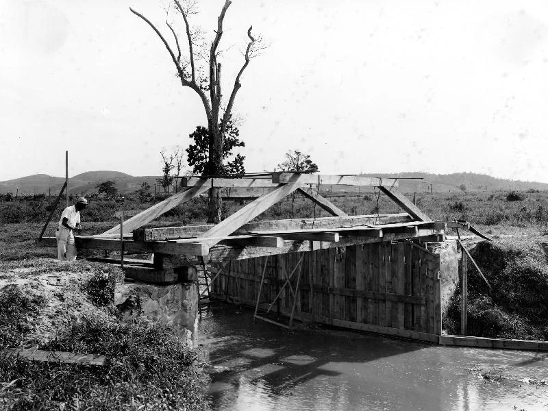 Fotografia histórica de Volta Redonda em identificação