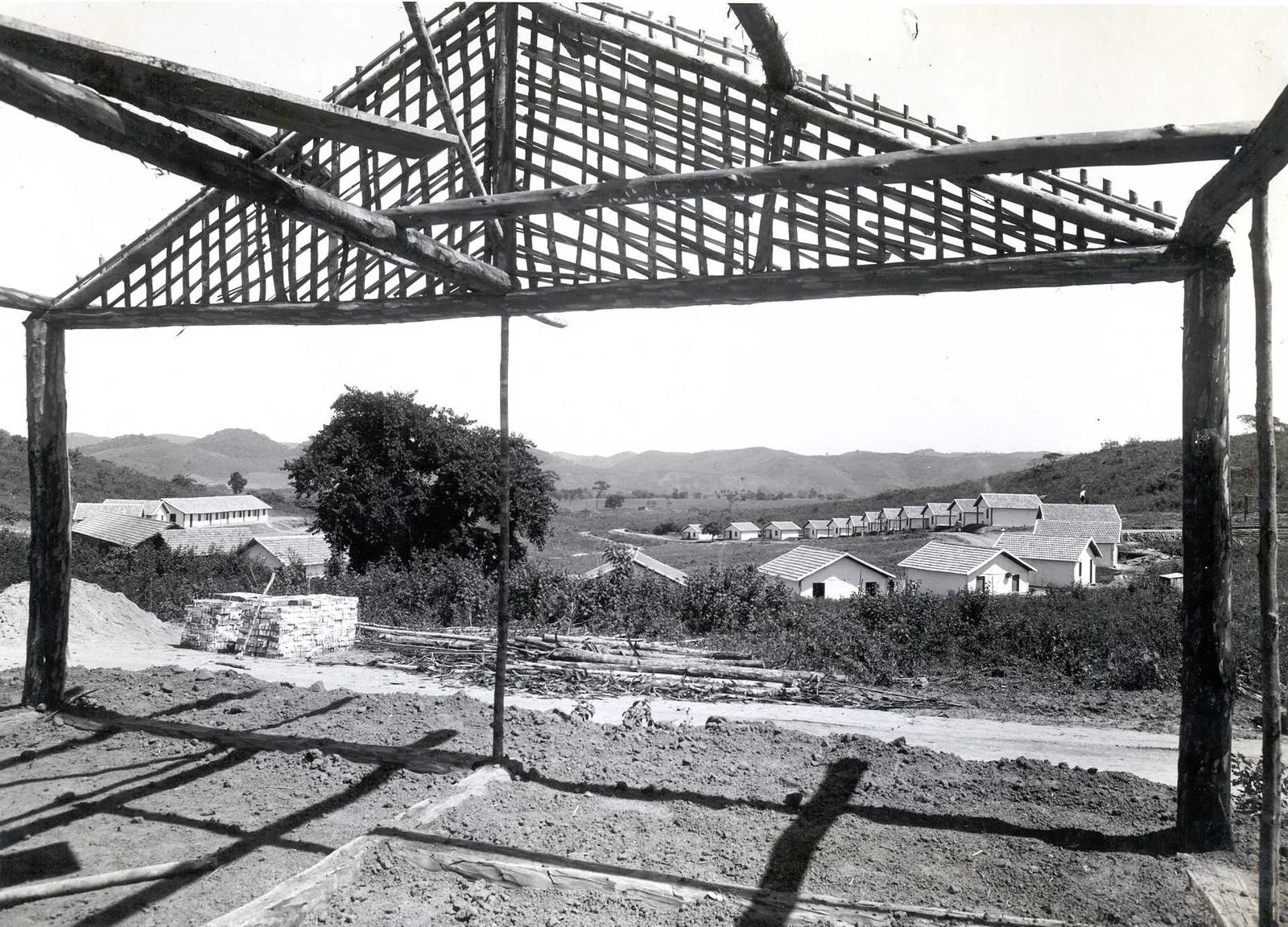 Fotografia histórica de Volta Redonda em identificação