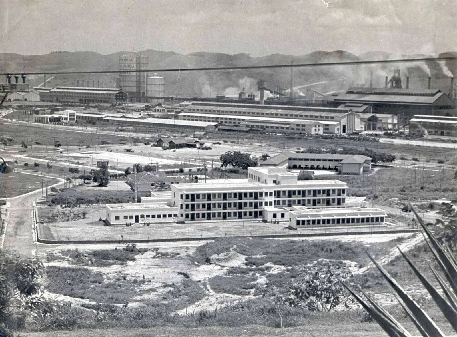 Fotografia histórica de Volta Redonda em identificação