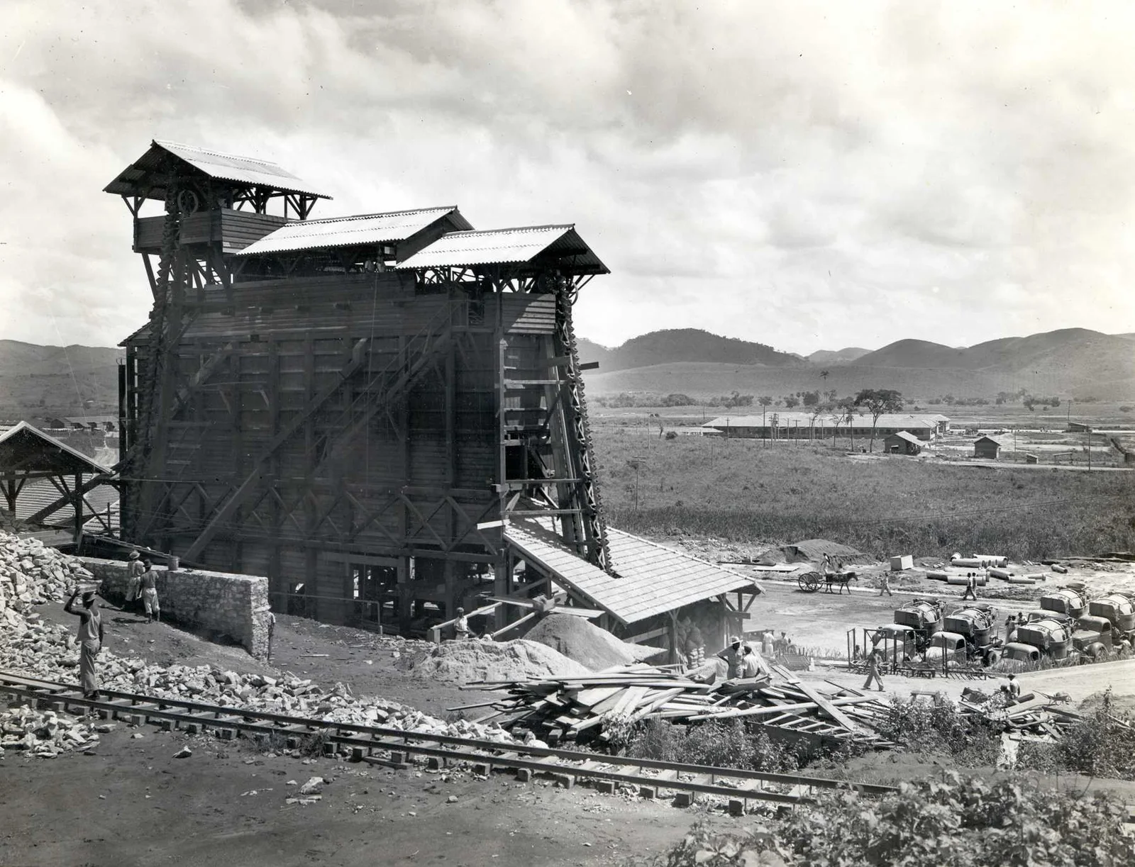 Fotografia histórica de Volta Redonda em identificação