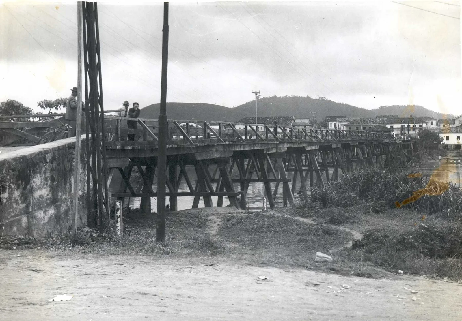 Fotografia histórica de Volta Redonda em identificação