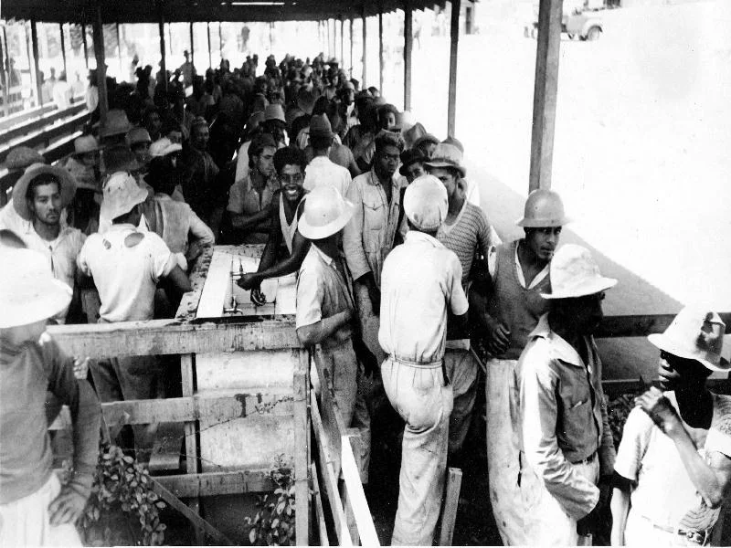 Fotografia histórica de Volta Redonda em identificação