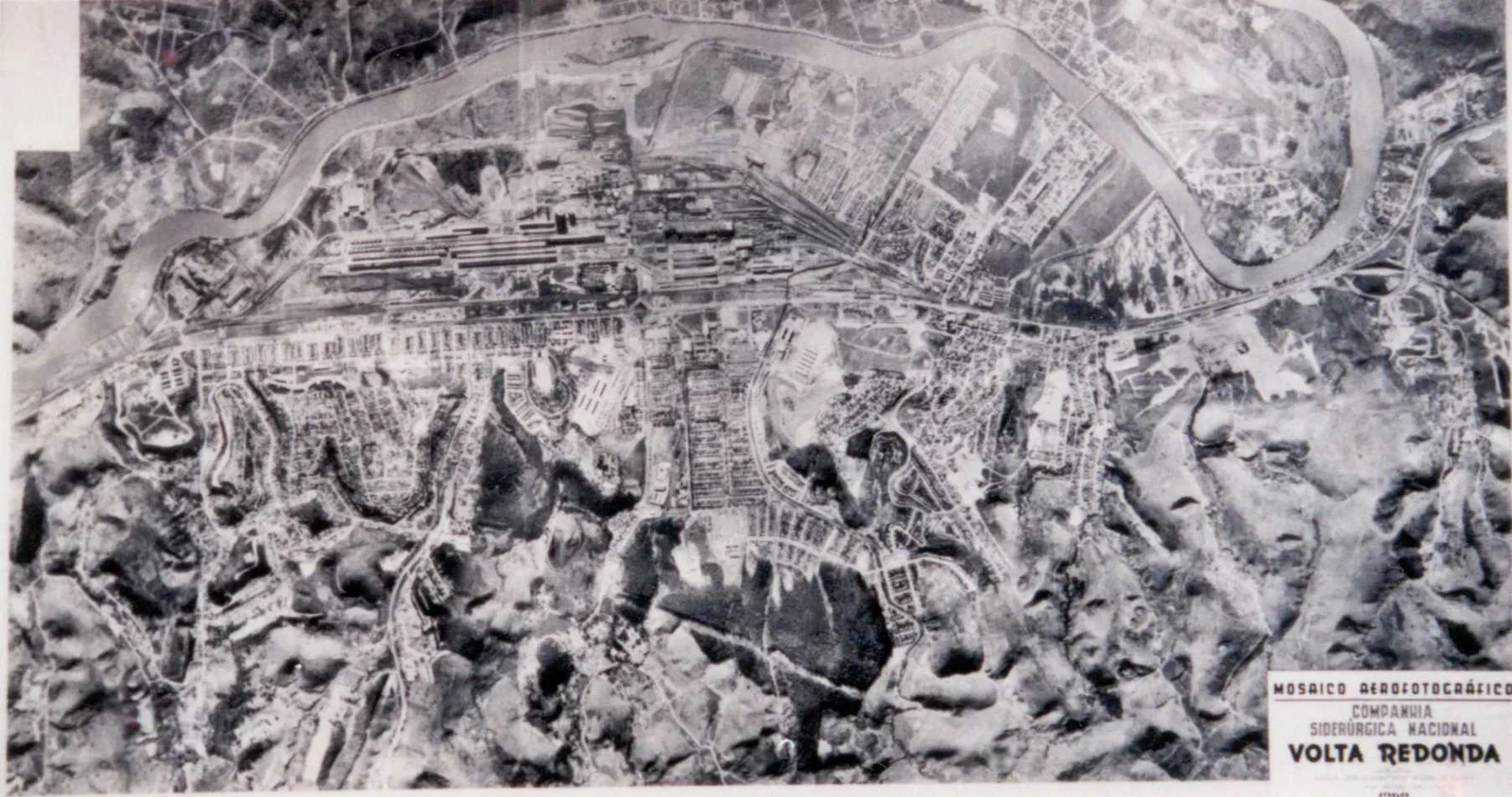 Fotografia histórica de Volta Redonda em identificação
