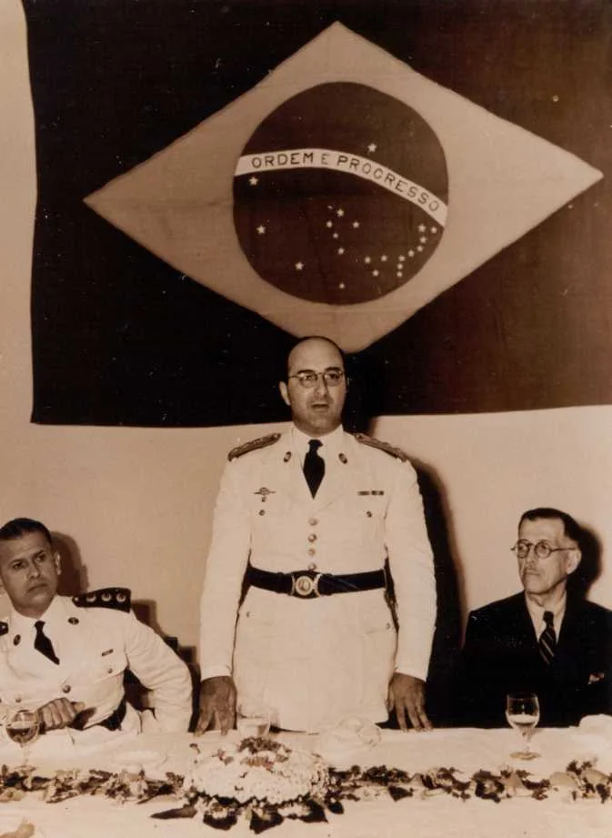 Fotografia histórica de Volta Redonda em identificação