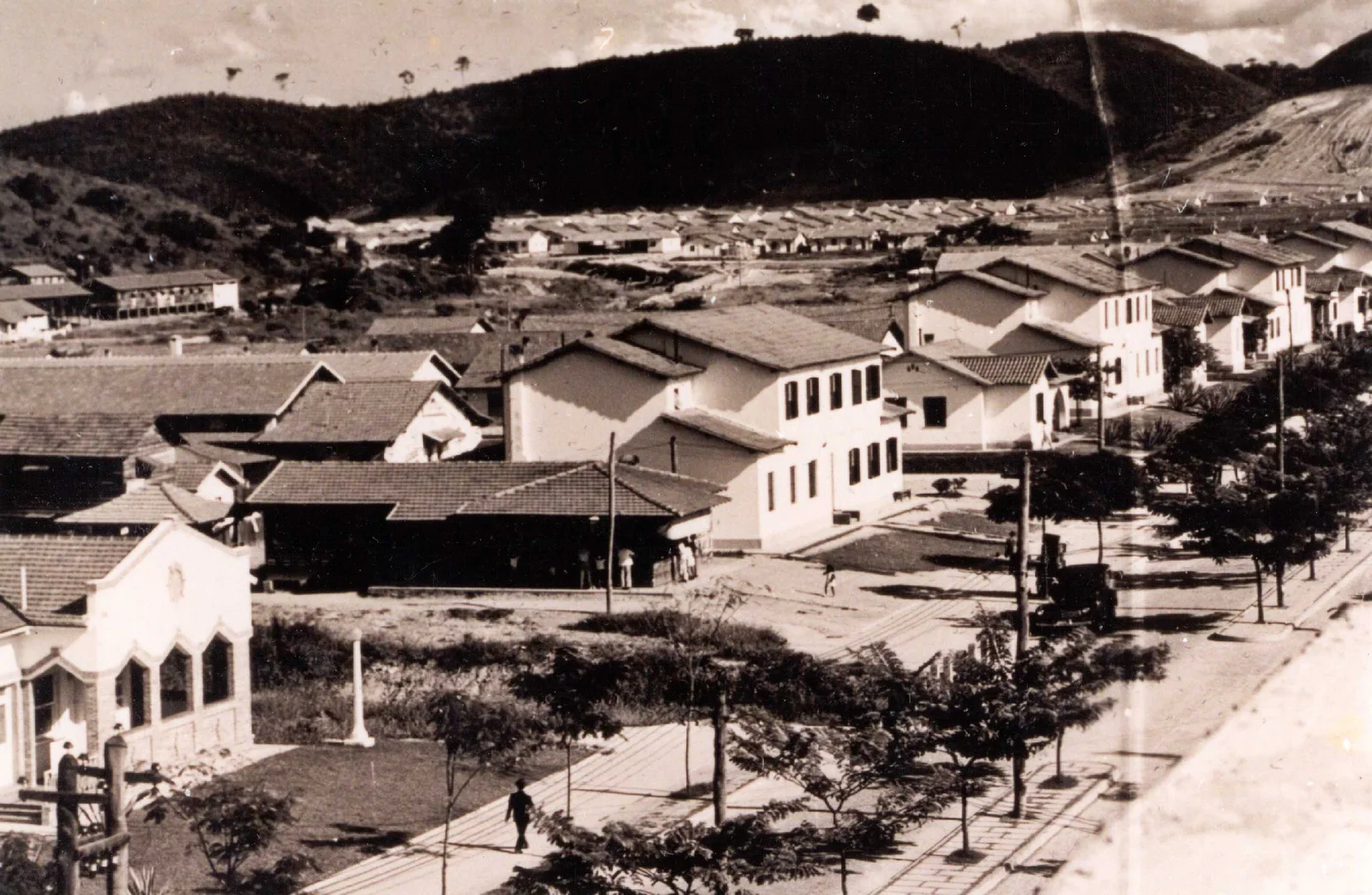 Fotografia histórica de Volta Redonda em identificação
