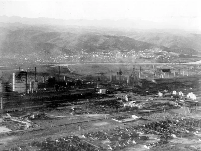 Fotografia histórica de Volta Redonda em identificação