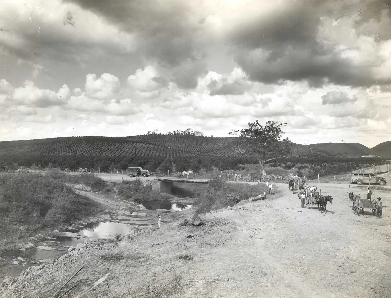 Fotografia histórica de Volta Redonda em identificação