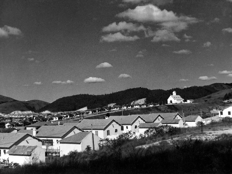 Fotografia histórica de Volta Redonda em identificação