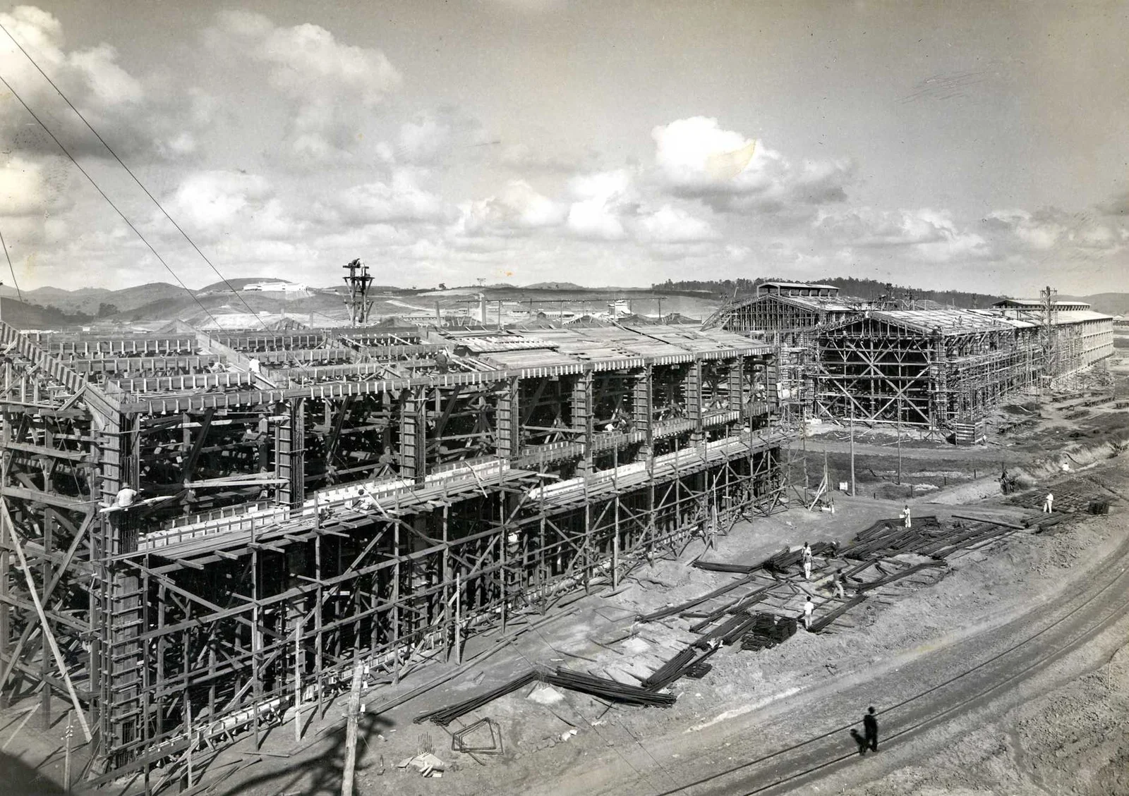 Fotografia histórica de Volta Redonda em identificação