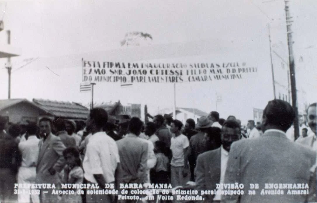 Fotografia histórica de Volta Redonda em identificação