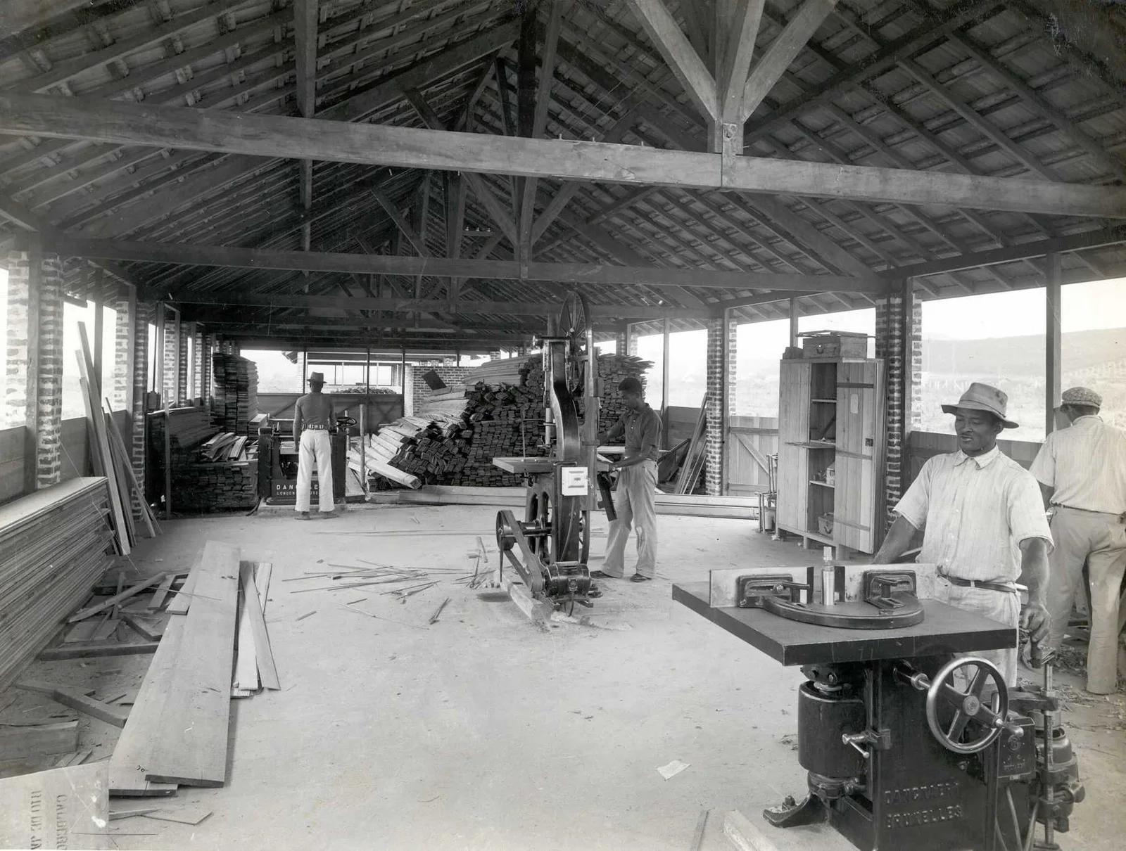 Fotografia histórica de Volta Redonda em identificação
