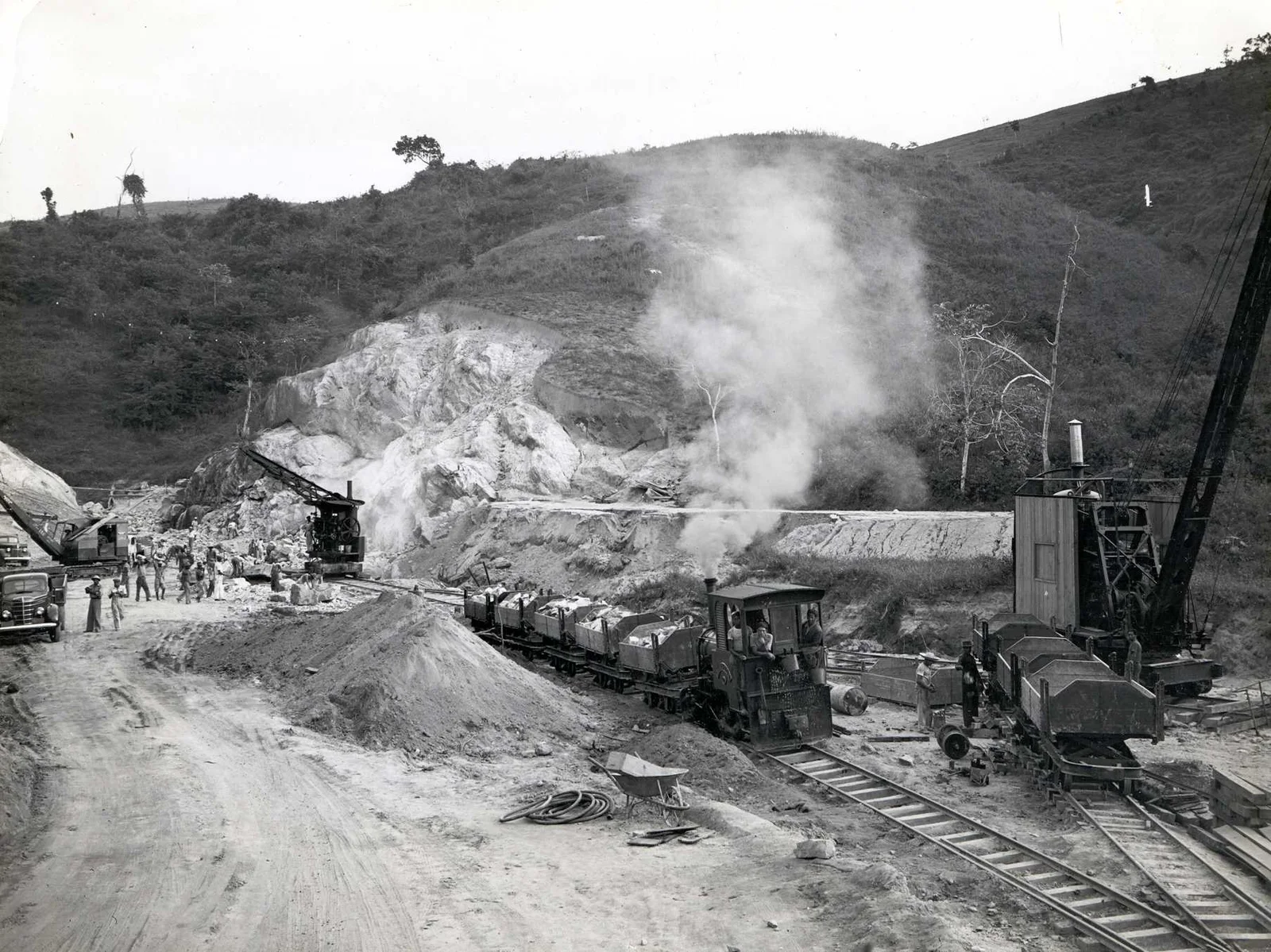 Fotografia histórica de Volta Redonda em identificação
