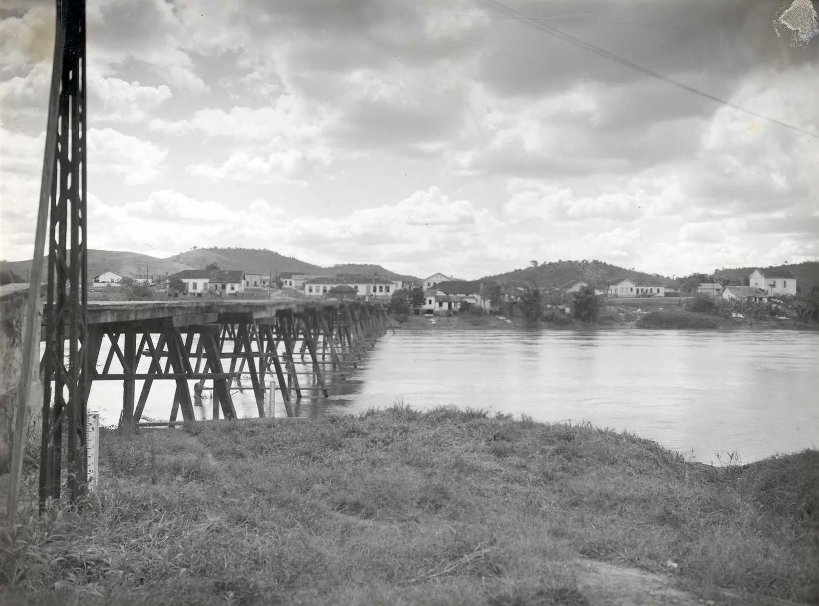 Fotografia histórica de Volta Redonda em identificação