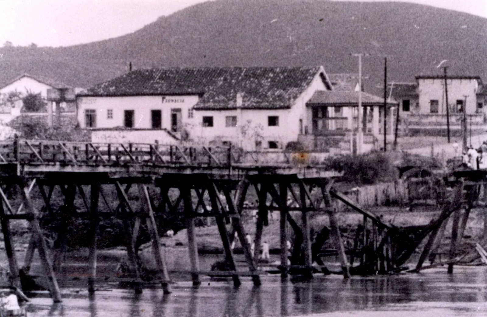 Fotografia histórica de Volta Redonda em identificação