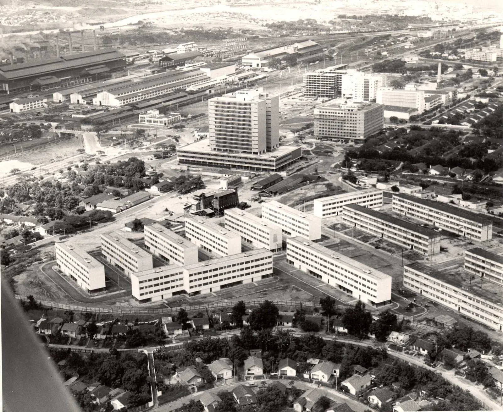Fotografia histórica de Volta Redonda em identificação
