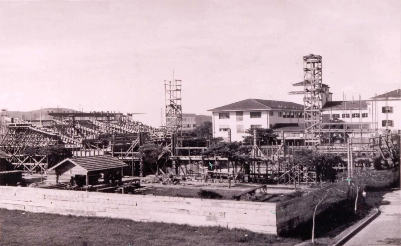 Fotografia histórica de Volta Redonda em identificação