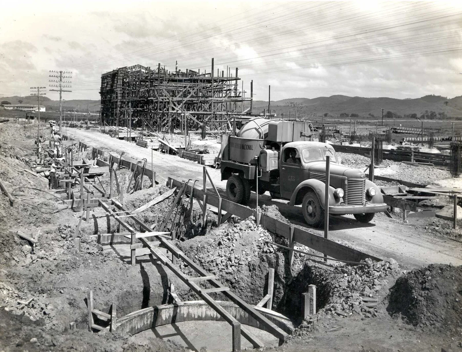 Fotografia histórica de Volta Redonda em identificação