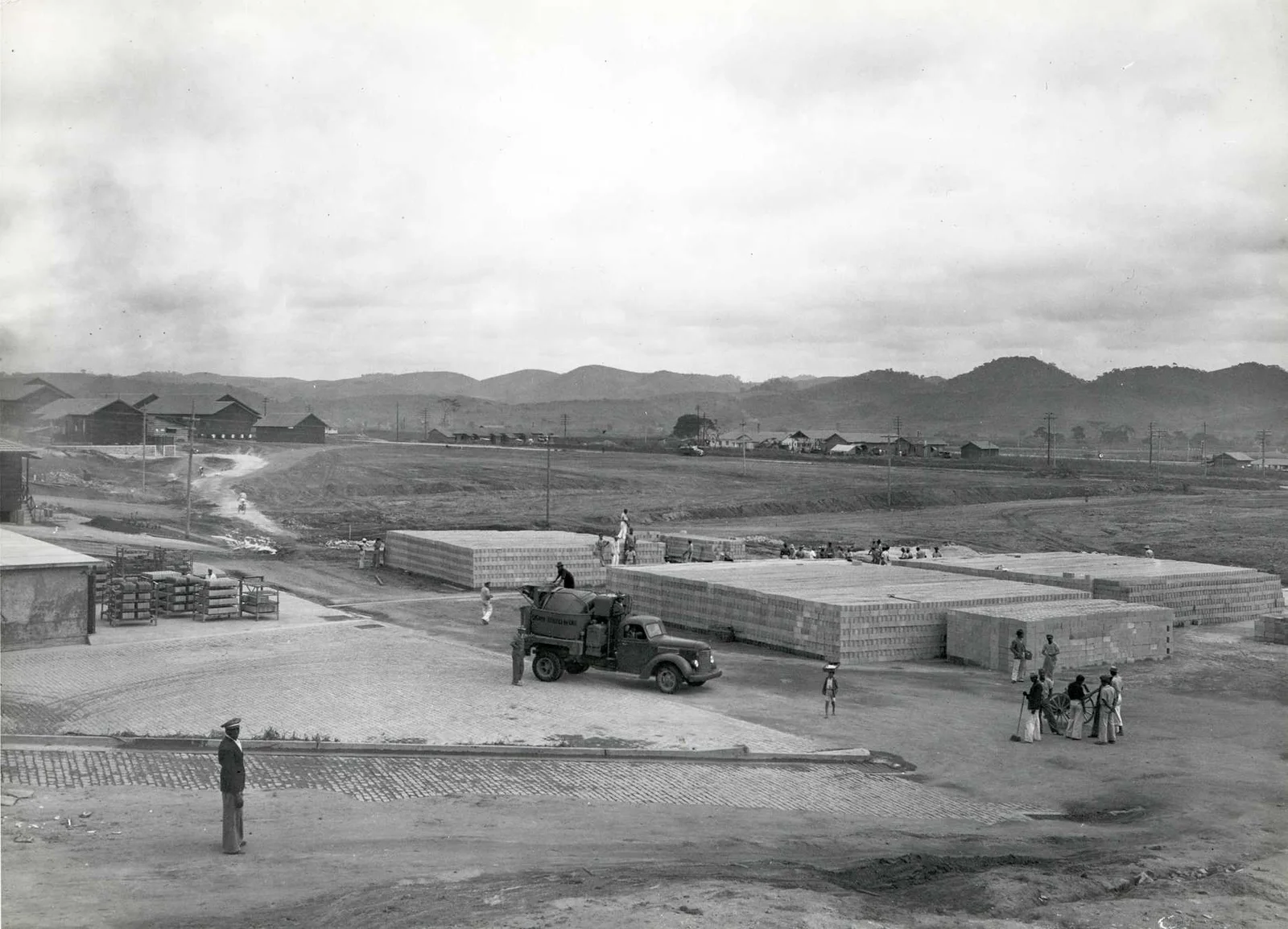 Fotografia histórica de Volta Redonda em identificação