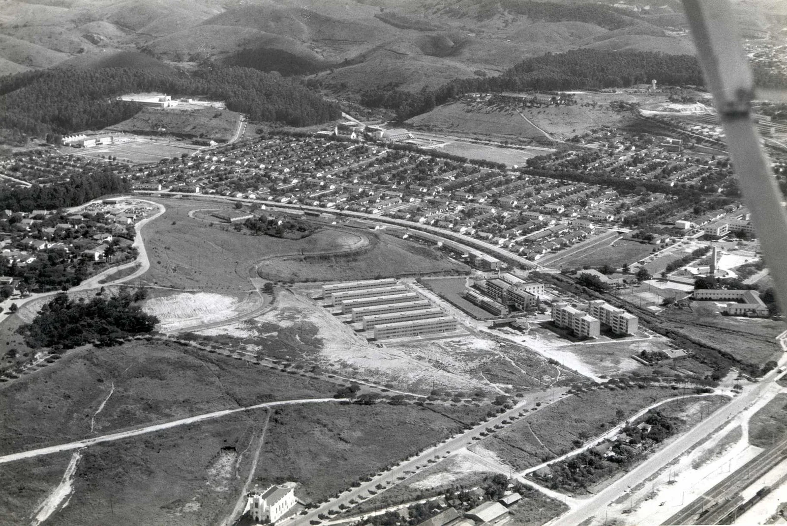 Fotografia histórica de Volta Redonda em identificação