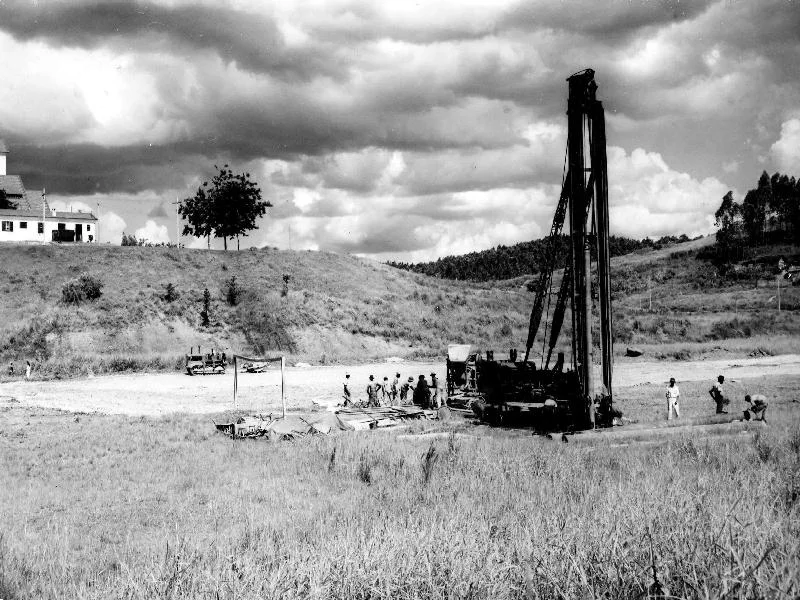 Fotografia histórica de Volta Redonda em identificação